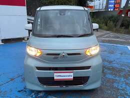 ホワイト2トーンルーフ　左右ハンズフリーオートスライドドア　リアベンチレーター　純正SDナビ　フルセグ　Bカメラ　BT　前後ドラレコ　エマージェンシーブレーキ　クリアランスソナー　禁煙車　ハイブリッド