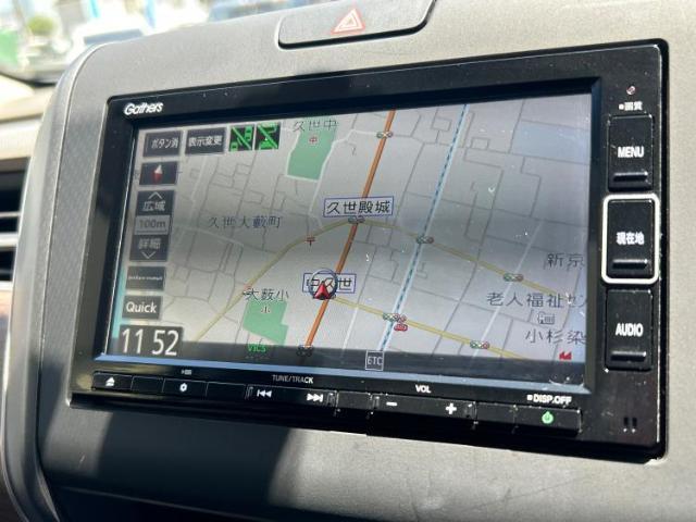 WECARSの店舗にはキッズコーナーがございます！お子様連れのお客様もごゆっくり車選びをお楽しみいただける空間です！