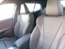 車内での喫煙歴も無く綺麗な状態をキープしております。