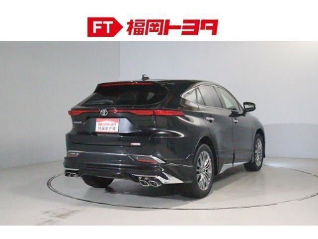 トヨタ認定中古車、評価4相当。キズ、へこみが少なく全体的に良好です。