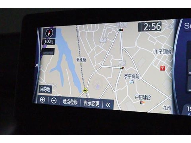 大画面の『ディスプレイオーディオ』を装備！　大きな地図画面や迫力ある映像がお楽しみいただけます。（機種によりナビやコネクトサービス等ご利用の際は別途契約が必要となる場合があります）