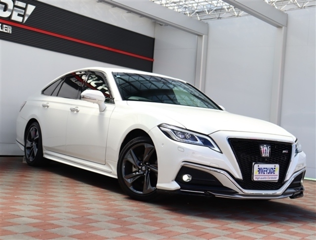 オートオークション会場より、ご希望のお車を一緒にお探し致します。
