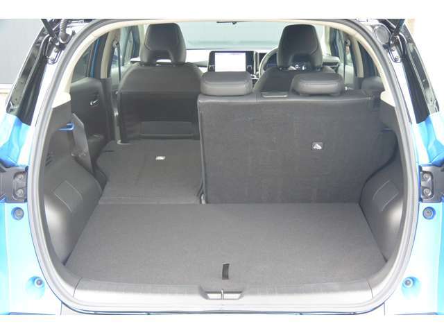 ラゲッジスペースも広々しており、たくさんの荷物が積載可能です！