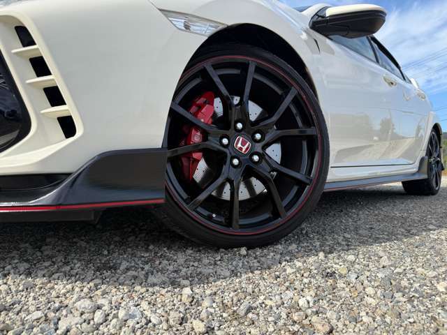 全車ガリバー保証付きです♪メーカー保証継承が出来る車両に関しましては、継承後のお渡しをさせて頂きます♪その為、ご納車後は全国の最寄のガリバー店舗もしくは、ディーラー店舗にて保証修理対応が可能となります