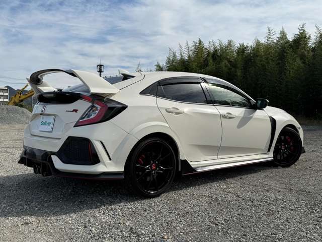 基本保証3か月付です。別途ご料金にて保証期間の変更も可能です。（保証期間はご契約時にのみ変更可能です）