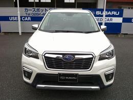 SUBARU 認定U-Car Premium：SUBARU 認定U-Carのうち、AIS評価点4.5点以上・走行距離3万キロ未満、使用月数36ヶ月未満という更に厳選したハイクオリティなクルマのみをラインアップ。