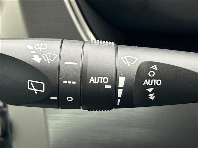 【運転席操作部】快適なドライブを楽しむための機能が装備されています！運転席から触れるので、使いやすいです！除菌プランいれていただくと、さらに清潔で安心していただけます！