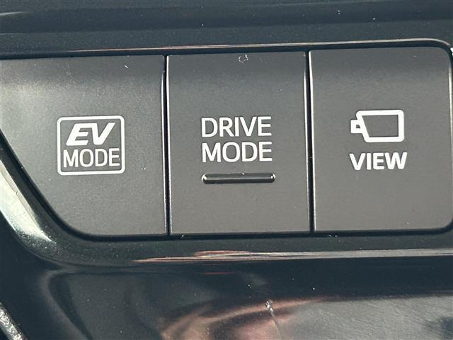 【運転席操作部】快適なドライブを楽しむための機能が装備されています！運転席から触れるので、使いやすいです！除菌プランいれていただくと、さらに清潔で安心していただけます！