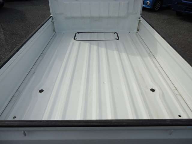 キズ防止のゲートプロテクター付き☆