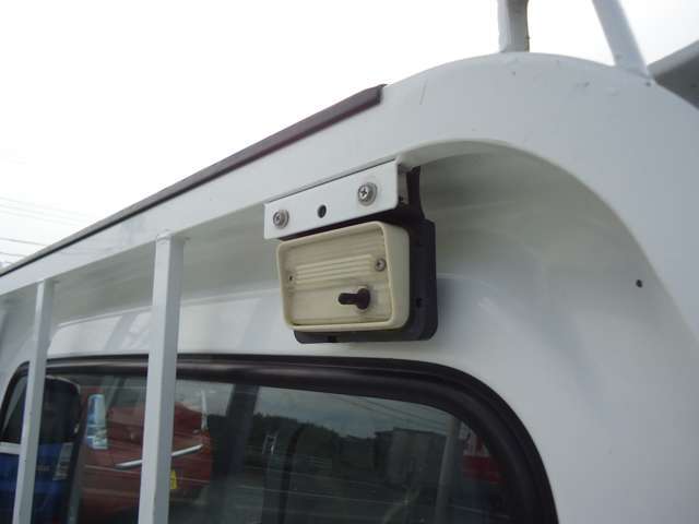 夜間に助かる作業灯あり☆