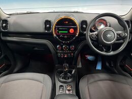 輸入車グループ総在庫数約2，000台！全国の系列店からメーカー・車種問わずご紹介出来るので、あなたにピッタリのお車が見つかるはずです♪まずはお問い合わせ下さい☆