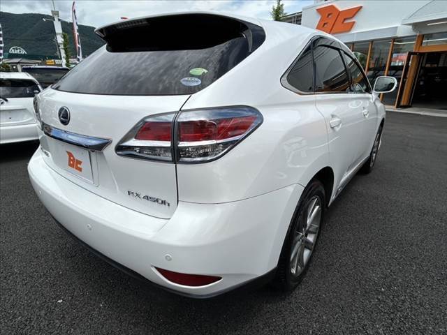 気になる車両などあれば、すぐにお問合せ下さい！右のカーセンサー専用ダイヤルからお電話いただくとスタッフがご質問にお答えいたします。