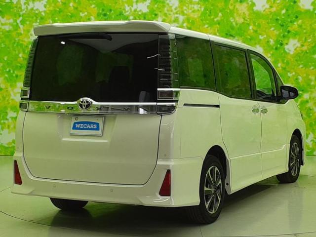 全国に店舗を展開しているのでどこでもお取り寄せが可能です！この車が気になるけど遠方だから・・・と諦める必要はありません！※別途陸送費が必要です。