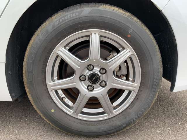 ルームクリーニングも隅々まで綺麗にしてお渡ししています。他店の車のクオリティと比較してください！！！