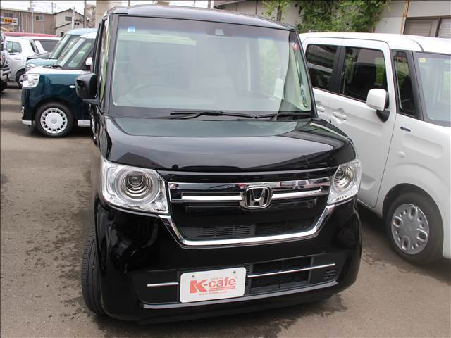 人気の届出済未使用車や厳選中古車を全メーカー豊富に取り揃えております。