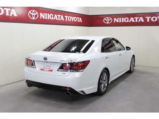 ドライブレコーダー装着車、車検整備付きになります。総合評価4.5になります。