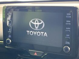 【ナビ機能付き8型ディスプレイオーディオ】ナビ機能搭載の他、お持ちのスマートフォンと連携して、ナビやbluetoothでの音楽再生が可能です♪デザインはもちろん操作性も良好！