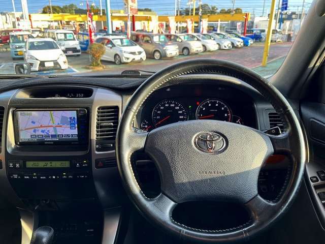 このハンドルを握るのは、貴方です！