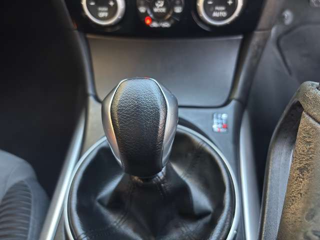 ★支払総額の他に費用は頂きません★支払総額には納車前の点検料、諸経費、税金がすべて含まれております。遠隔地か、オプションをつけなければ、価格以上は頂きません。安心表示です！