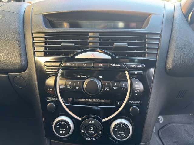 ★支払総額の他に費用は頂きません★支払総額には納車前の点検料、諸経費、税金がすべて含まれております。遠隔地か、オプションをつけなければ、価格以上は頂きません。安心表示です！