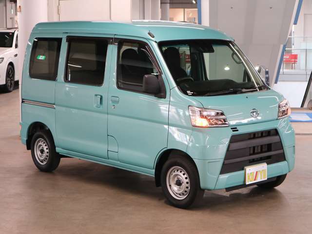 当社の展示車は全車両に”社団法人自動車公正取引協議会”の車両状態説明書を掲示しております。修復歴の有無は勿論、ドア等の外板の交換歴の有無までも表示☆口頭説明では無く書面にてお渡ししております♪