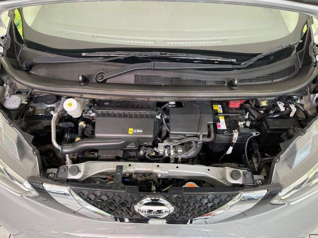 親切・丁寧な専門メカニックスタッフが応対！・車検・点検整備・事故等の修理などアフターサービスも安心。お車のカスタマイズもネクステージのサービススタッフまでご相談ください！