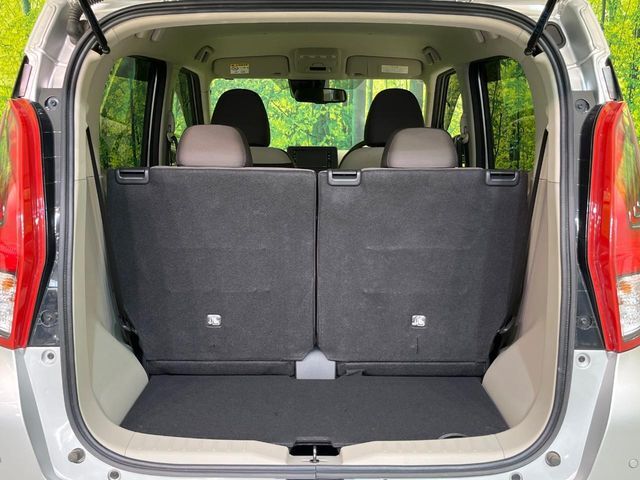 普段のお買い物や通勤、送迎等に十分な荷室スペースを確保しております。セカンドシートを倒すと、大きな荷物の積載も可能です♪