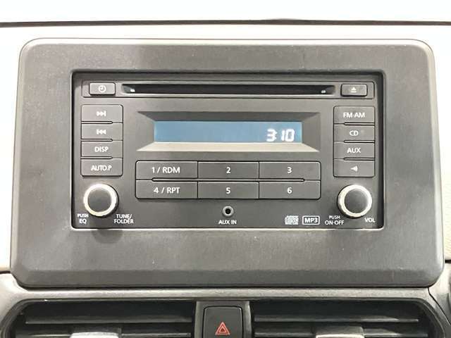 日産純正★CD一体AM/FM電子チューナーラジオ付き！