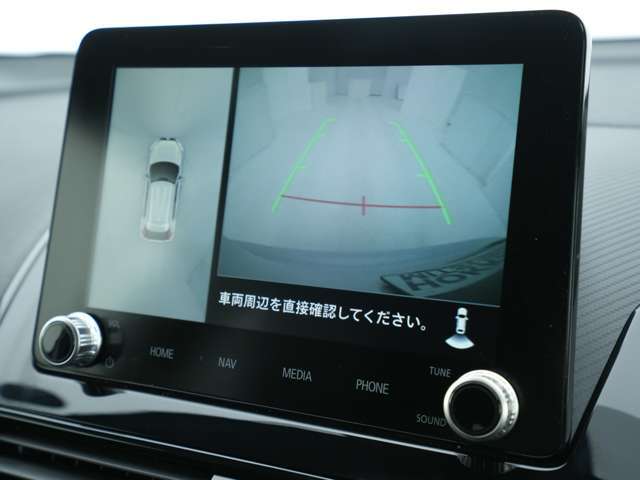 マルチアラウンドモニター搭載！駐車が苦手な方でも、白線に沿った綺麗な駐車をしやすくなっております！