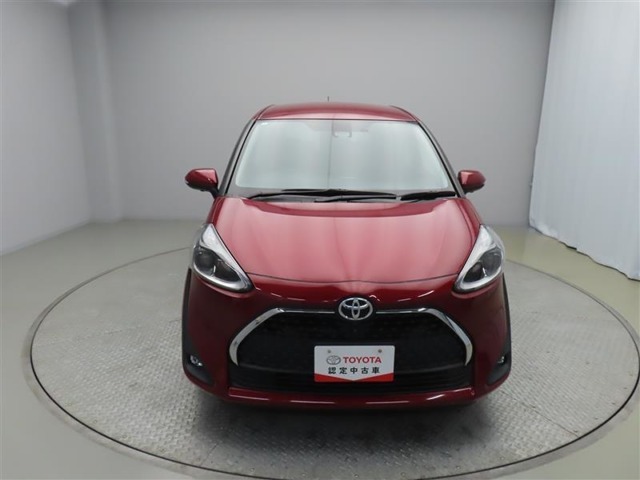 トヨタ認定車両検査員が厳しく検査、修復歴はもちろん、わずかなキズも正しくお伝えできる車両検査証明書付きで安心価格！