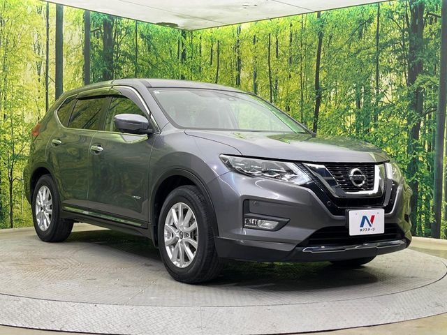 大好評のボディコーティング「弾スプラッシュコート」もご納車までに施工可能。通常のガラスコートと異なる、耐久年数6年の無機質ガラスコーティングが、ボディをキレイな状態に保ってくれます。