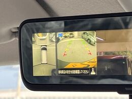 【マルチアラウンドモニター】専用のカメラにより、上から見下ろしたような視点で360度クルマの周囲を確認することができます☆死角部分も確認しやすく、狭い場所での切り返しや駐車もスムーズに行えます。