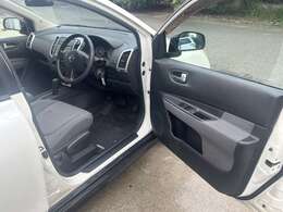 車両に傷がある際は、納車前に気持ちいいぐらいに綺麗にします。