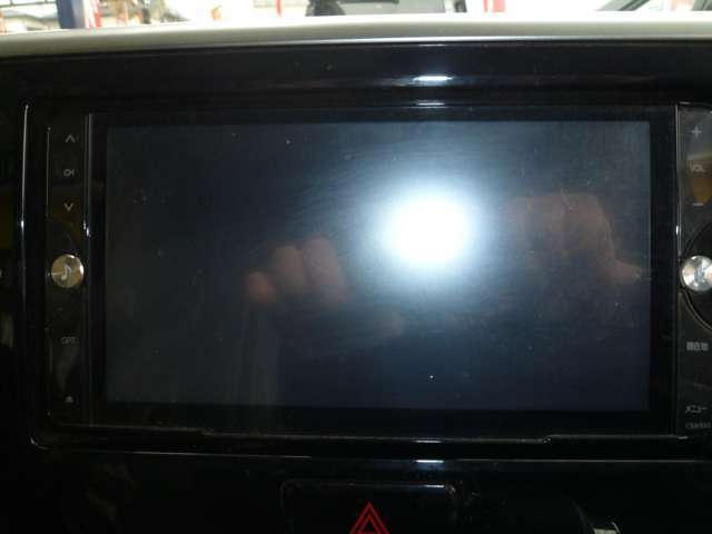 ナビ＆地デジ付です。ドライブにとっても便利で人気の装備品です。