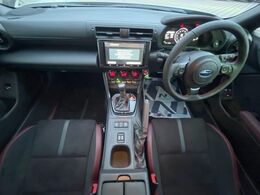 グループ総在庫数約30，000台！！全国の系列店からメーカー・車種問わずご紹介出来るので、あなたにピッタリのお車が見つかるはずです♪まずはお問い合わせ下さい☆