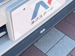 【STIエアロ】人気のSTIエアロを装備！クルマの外観がよりスタイリッシュになり、街中で存在感あふれる1台に♪将来買い替える時にもリセールに影響しやすく、価値ある人気の装備です！
