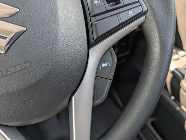 ☆車両の状態、見積もり金額など気になる点ご質問等ございましたらお気軽にメール、ご連絡下さい。細かくご説明致します☆気になるお車が有れば乗り比べしてみて下さい！当店は全車試乗可能となっております♪