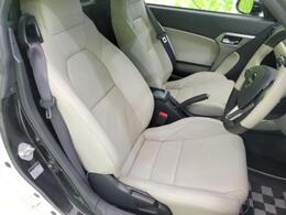 「この車の写真をもっと見たい」「状態が気になる」「この装備はついている？」どんな小さな疑問でもお気軽にお問い合わせください！