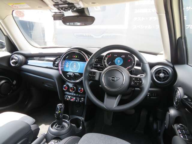 MINIの中古車専用延長保証、（MINI　NEXT延長保証）やメンテナンスパック（MINI　TLC）などについてのご質問も　お気軽に0078-6002-369993（無料）MINI　NEXT一宮までご相談ください！