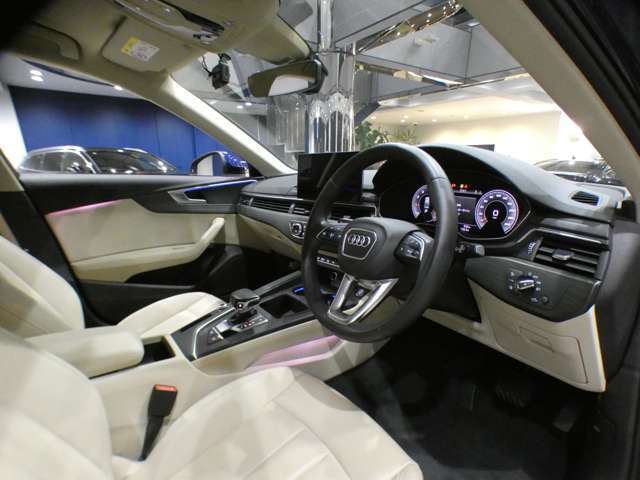 お車が店舗内になく、第2展示スペースにある場合がございます。スムーズなご案内の為にご来店の際はお気軽にご連絡ください！ご試乗のご予約もお待ちしております！TEL：045-844-3737