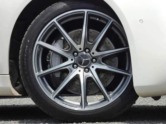 AMGラインプラス専用の20インチAW！タイヤの溝もまだまだ御座います！