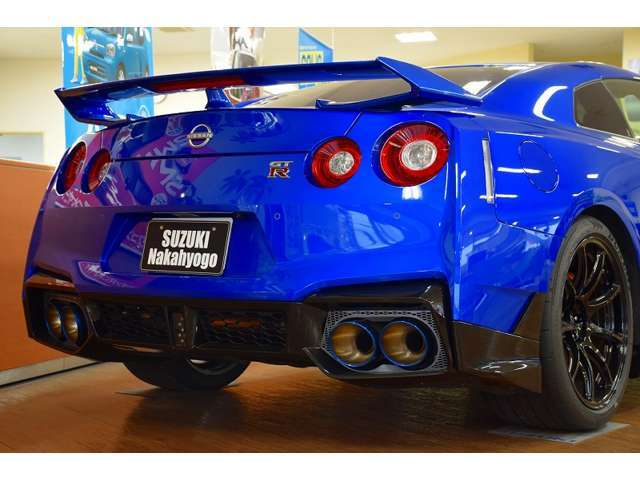 ●車検・整備・板金工場併設の自動車複合施設だからできる安心のメンテナンス！オプションパーツ取付けももちろん歓迎です！！●無料通話【TEL：0078-6002-838529】