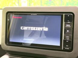 【ナビゲーション】目的地までしっかり案内してくれる使いやすいナビ。Bluetooth接続すればお持ちのスマホやMP3プレイヤーの音楽を再生可能！毎日の運転がさらに楽しくなります！！