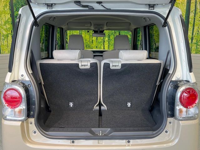 普段のお買い物や通勤、送迎等に十分な荷室スペースを確保しております。セカンドシートを倒すと、大きな荷物の積載も可能です♪