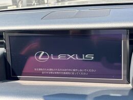 【10.3インチワイドナビ】高級感とインパクトのある大型ワイドナビを装備。各種オーディオ操作はもちろん、横長ワイド画面でのマップ2分割表示など、利便性も高いナビです♪