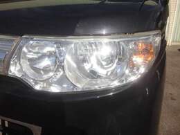 ヘッドライトもすんごい綺麗♪