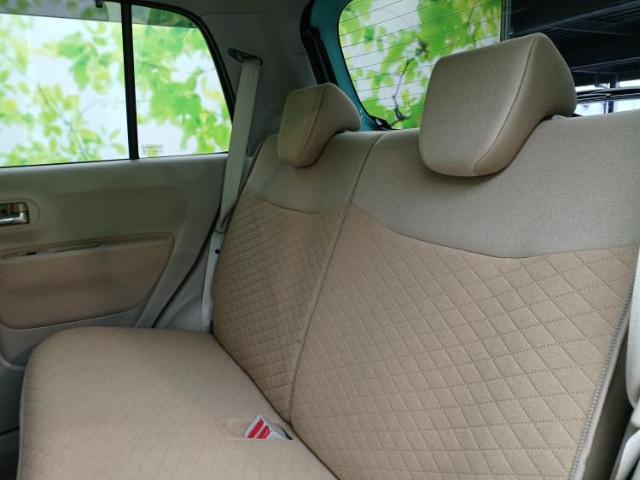 WECARSでは各商談席に大型モニターをご用意しております！見やすい大画面でゆったりと全国の在庫をご覧いただけます！是非ご来店お待ちしております！