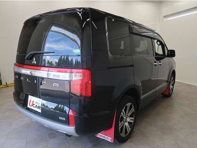 中古車のことなら、何なりとご遠慮なく当店スタッフまでご相談ください。