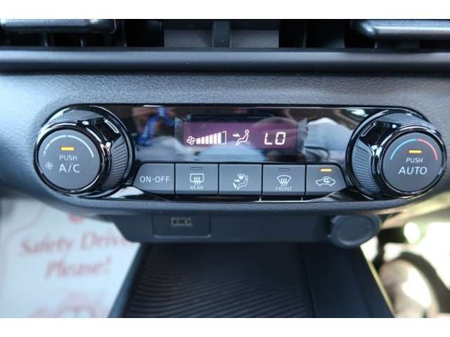 在庫車は店舗を移動している場合がございますので、御来店前に在庫の確認をして頂きます事をお勧めいたしております。