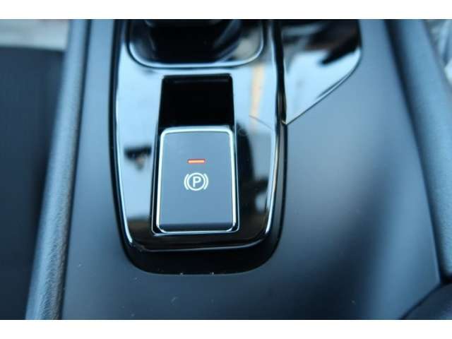 オートベル東バイパス店・オートベル浜線バイパス嘉島店・オートベルサンロードシティ人吉店の熊本県下3店舗に総在庫常時800台以上を展示しております。